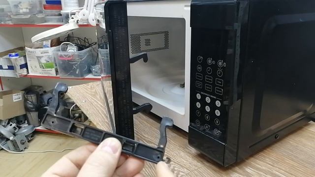 Не закрывается дверца микроволновки | Ремонт бытовой техники в Кудрово | РемБытТехника 77 смотреть онлайн