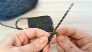 Вязание для начинающих, видео урок Набор петель с помощью крючка