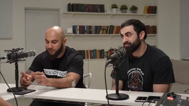 Бойцы Леко Акопян и Захар Езид | Про бои и дружбу | Есть Разговор подкаст смотреть онлайн