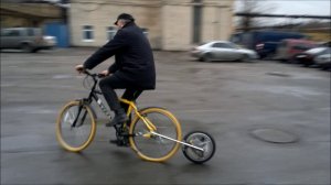Велоприцеп с мотором