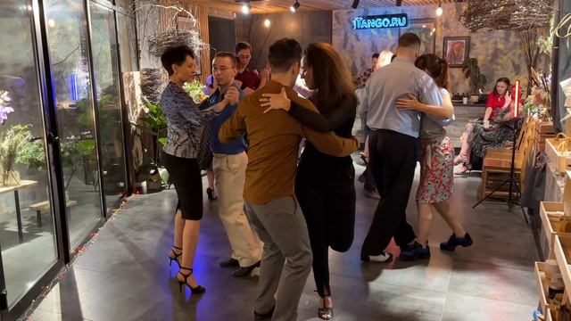 МИЛОНГА 13 СТУЛЬЕВ (6) 08/11/23 смотреть онлайн