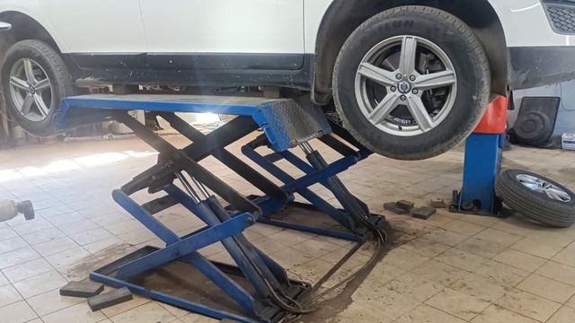 Ножничный подъемник Oma 532 3,2 т смотреть онлайн