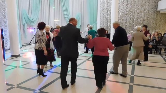 Танцы под духовой оркестр смотреть онлайн