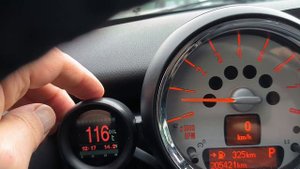 Дополнительный прибор в Mini Cooper Coupe R58