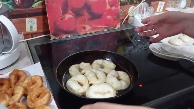 Живу в селе/опять готовка/ дочь поздравила/кухонные комбайны- сколько их? смотреть онлайн