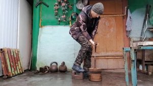 Гиря 32 на кисть. Упражнения с гирей . Тренировка с гирей дома . Армрестлинг .