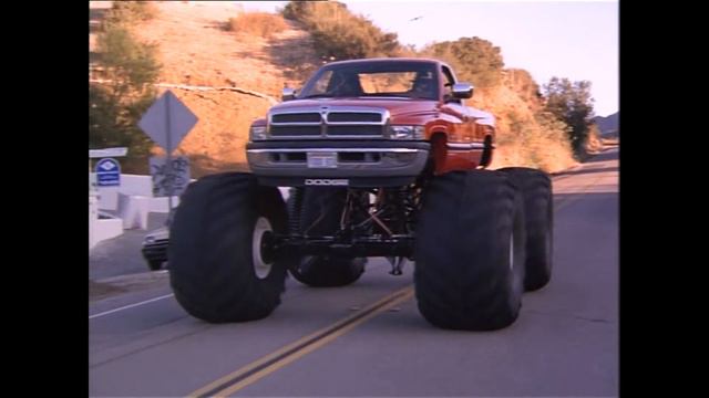 Whatcha Lookin At - The Barbarian Brothers (OST/Няньки/1994/Музыка/Клип/2020) смотреть онлайн