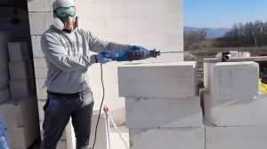 28. Выпиливание у блоков для 12 ряда. Сравнение полотен для сабельной пилы.