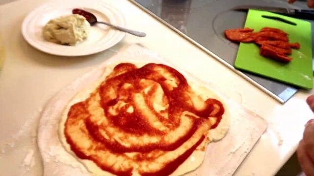 КАМЕНЬ ДЛЯ ПИЦЦЫ. ИТАЛЬЯНСКАЯ ПИЦЦА В ДУХОВКЕ
