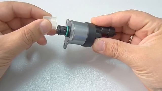 Дозирующий блок (актуатор ТНВД) BOSCH 0928400627 смотреть онлайн