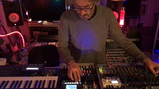 Jam online #6 (Inside the Freero Dome (live) - Smallville 57) смотреть онлайн