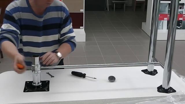 Барный стол с присоской