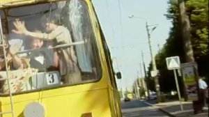 Маски в троллейбусе