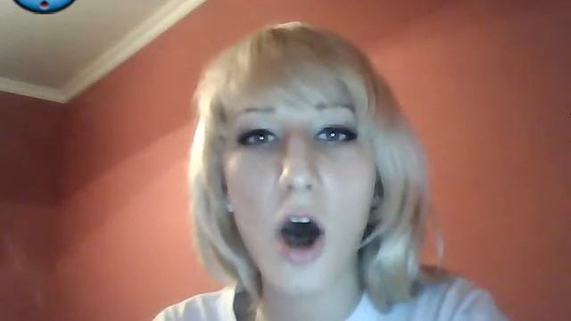 Девушка поёт смотреть онлайн