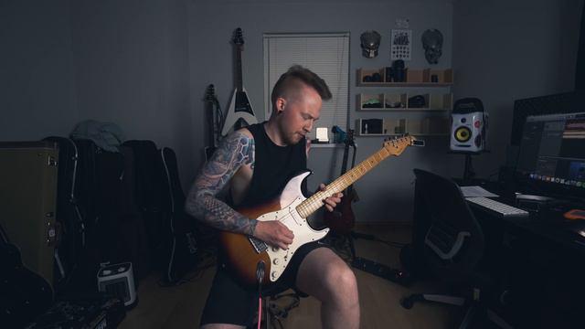 Hughes & Kettner Grandmeister Deluxe 40 / 1999 Fender Hardtail Strat / Welcome Home (Sanitarium) смотреть онлайн