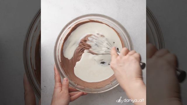 Шоколадный чизкейк с вишней видео рецепт | рецепты от Дании смотреть онлайн