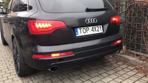 Audi Q7 exhaust sound v12