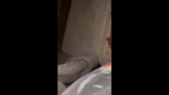 Женщина утонула в проруби. Нырнула в прорубь и её унесло течением. Утонула в крещение.