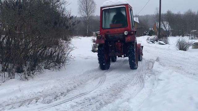 Уборка снега на Т25 / Snow removal with a tractor смотреть онлайн
