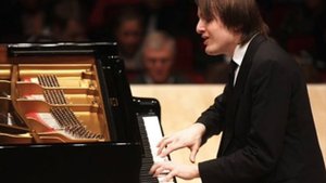 Daniil Trifonov ~ Schumann Piano Concerto ~ live 2016