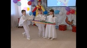 Цирк, "Танец с голубями"