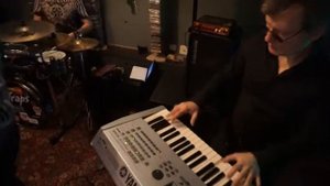 Михаил Бублик-Ярче люби-(cover by Onward)