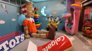 Музей Дом Великана в Санкт-Петербурге . Корпорация развлечений Big Funny