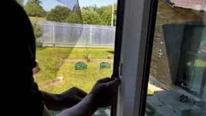 Москитные сетки больше НЕ ПОКУПАЮ! Делаю сам, и не порчу окна! Отличная идея своими руками!