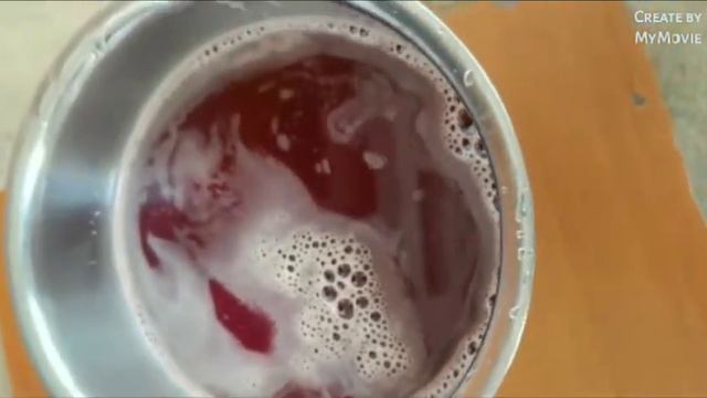 Выжатый сок из шелковицы  