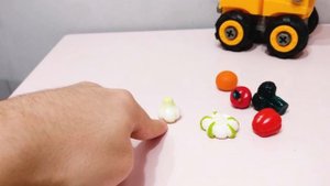 Песенка про пальчики, учим названия овощей и фруктов, развивающее видео для детей