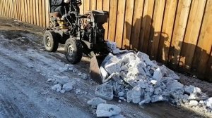 ЧИСТКА СНЕГА. МИНИТРАКТОР ПЕРЕЛОМКА 4х4