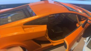 Обзор моделей Lamborghini Gallardo в масштабе 1/24 от Bburago и Welly