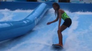 Тайланд. Тренировка-катание на доске по воде. Серфинг.