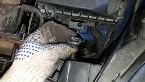 Замена лампочки ближнего света астра gtc