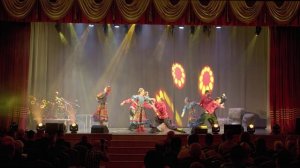 Искромётные танцы, душевная музыка, атмосфера настоящего праздника и веселья  - "Ярмарка"