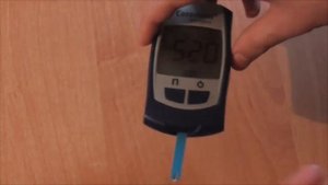 Измерение сахара в крови в домашних условиях.