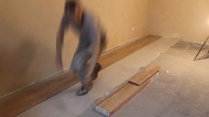 Как правильно положить ламинат