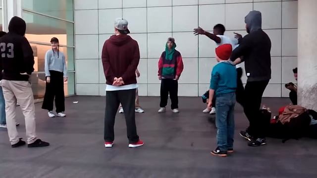 Macba Barcelona(1) смотреть онлайн