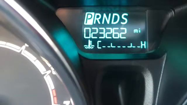 2016 Ford Fiesta Titanium Sedan смотреть онлайн