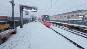 Станция МЦД-2 Перерва. Прибытие поезда ЭГ2Тв Иволга.
