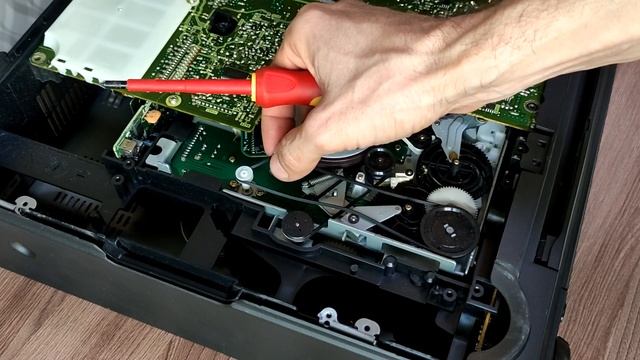 Обзор видеомагнитофона SONY SLV-X311 и растянутые пасики смотреть онлайн