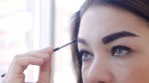 Как покрасить брови краской в домашних условиях ? Часть 2. Как придать бровям правильную форму ?