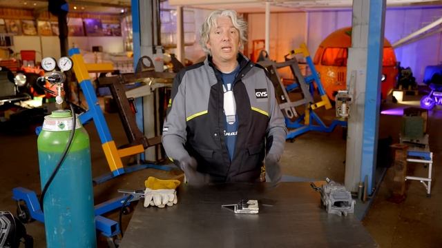 Everything You Need To Know About Welding | How To MIG | Workshop Diaries | Edd China смотреть онлайн