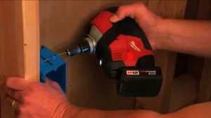 Аккумуляторный молоток Milwaukee M12