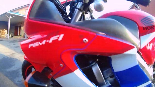 МОТОБАЗА.Honda CBR 600 F4 i 2001 год. WWW.MOTOBAZA.BIZ смотреть онлайн