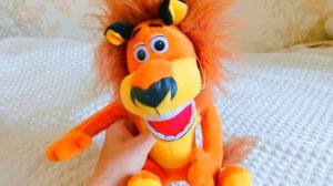 MADAGASCAR игрушки ИГРУШКА ЛЕВ МУЛЬТИК МАДАГАСКАР. MADAGASCAR toys TOY LION cartoon Madagascar.