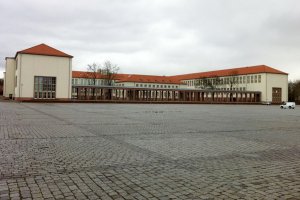 2022 г. Прогулка по территории 243 мотострелкового полка и района штаба 27 мотострелковой дивизии.