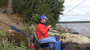 Ловля фидером на озере. Пробую прикормку Волжанка.