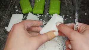 Белые и зелёные кубики/ white and green soap cubes