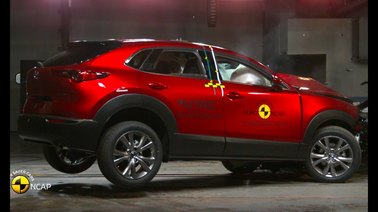 Mazda CX-30 2020 года - Отличные результаты в краш-тестах - Mazda молодец !!